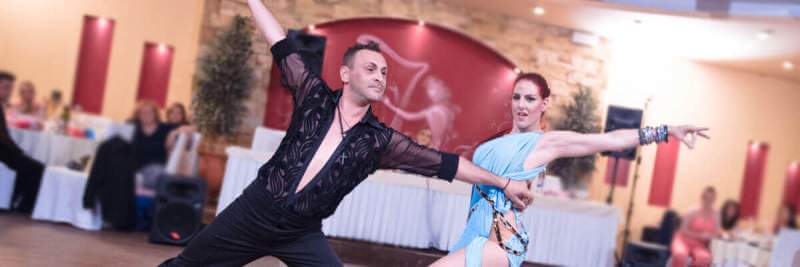 xoreutikes-epideixeis-xoreytes-pista-figoura-xorou